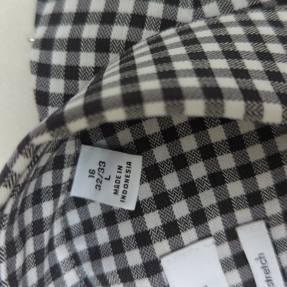 Calvin Klein | Extreme Slim Stretch Butting Down Men's Dress Shirt - Picture 4 of 8